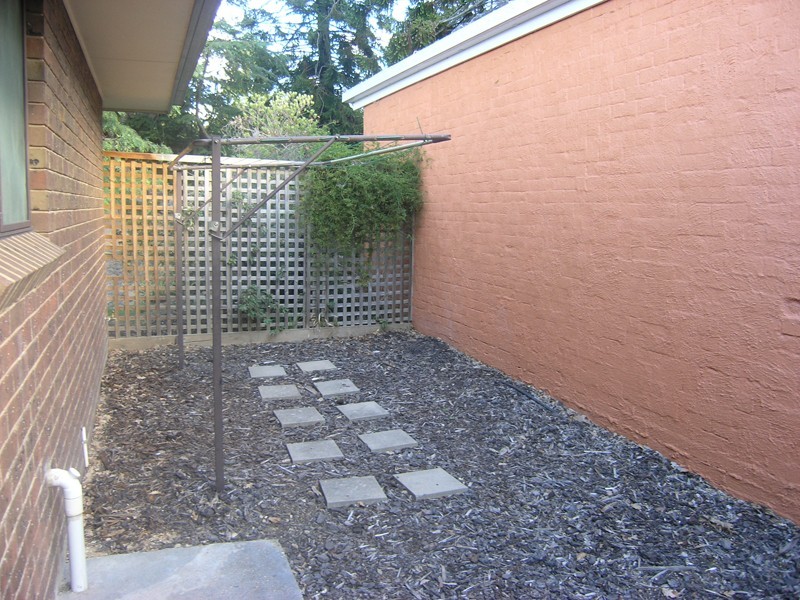 1/17 Wood St, Bright VIC 3741