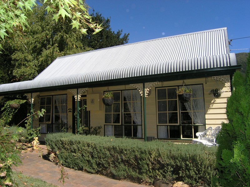 452 Morses Creek Road, Wandiligong VIC 3744