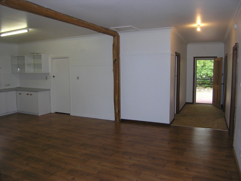 80 Delany Avenue, Bright VIC 3741