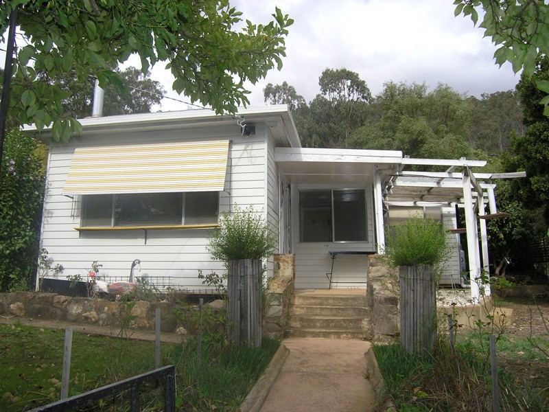 120 Delany Avenue, Bright VIC 3741