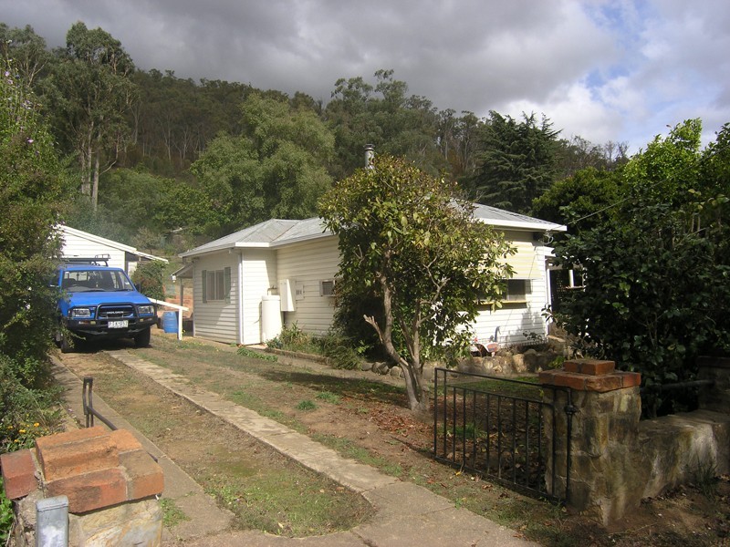 120 Delany Avenue, Bright VIC 3741