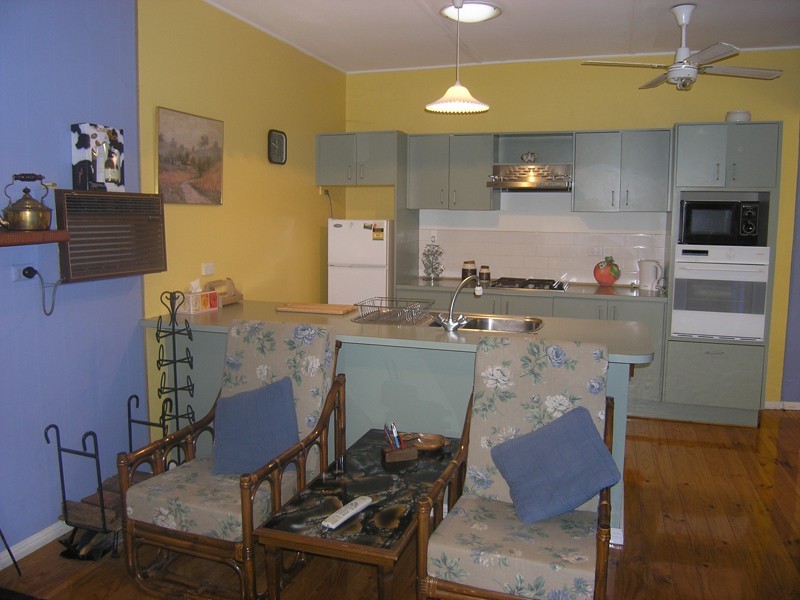 120 Delany Avenue, Bright VIC 3741