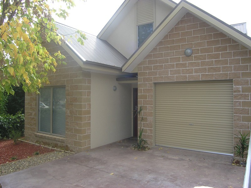 45 Cobden Street, Bright VIC 3741