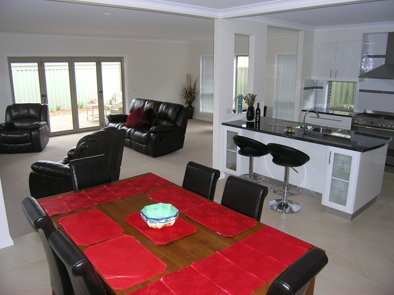 45 Cobden Street, Bright VIC 3741