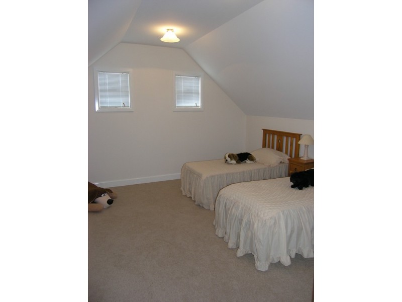 45 Cobden Street, Bright VIC 3741