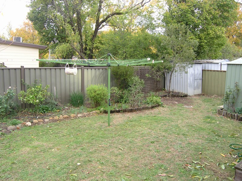 2/56 Mountbatten Avenue, Bright VIC 3741