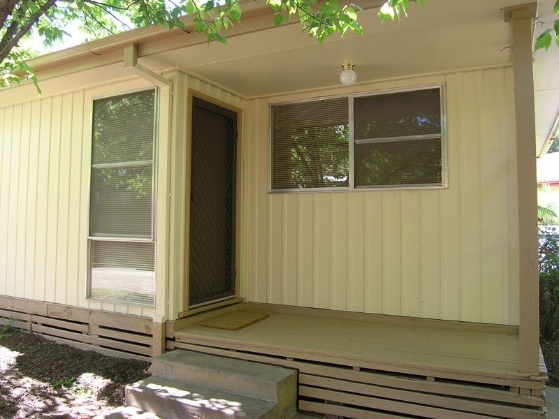 17 Thompson Street, Bright VIC 3741