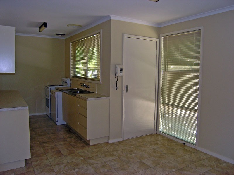 17 Thompson Street, Bright VIC 3741