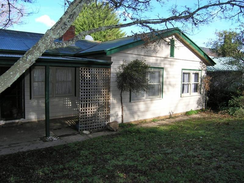 2/50 Delany Ave, Bright VIC 3741