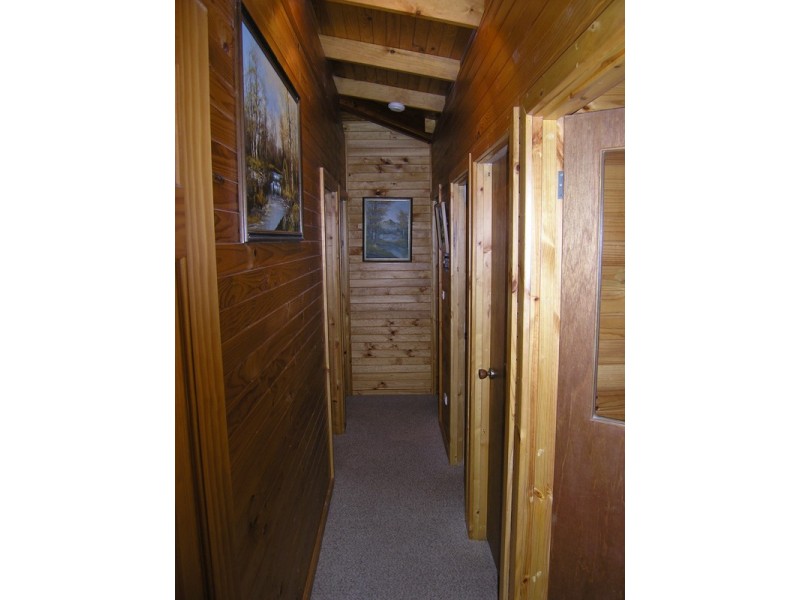 2 Clarkes Lane, Wandiligong VIC 3744