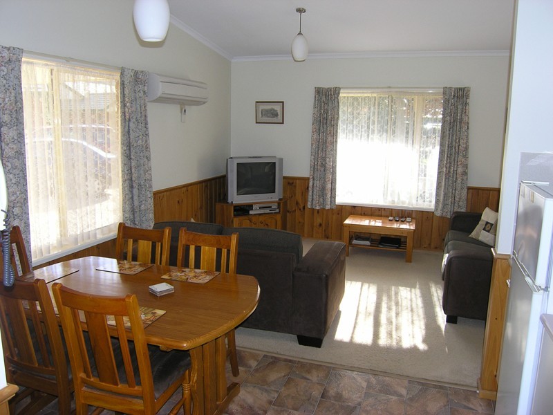 8/16-20 Gavan Street, Bright VIC 3741