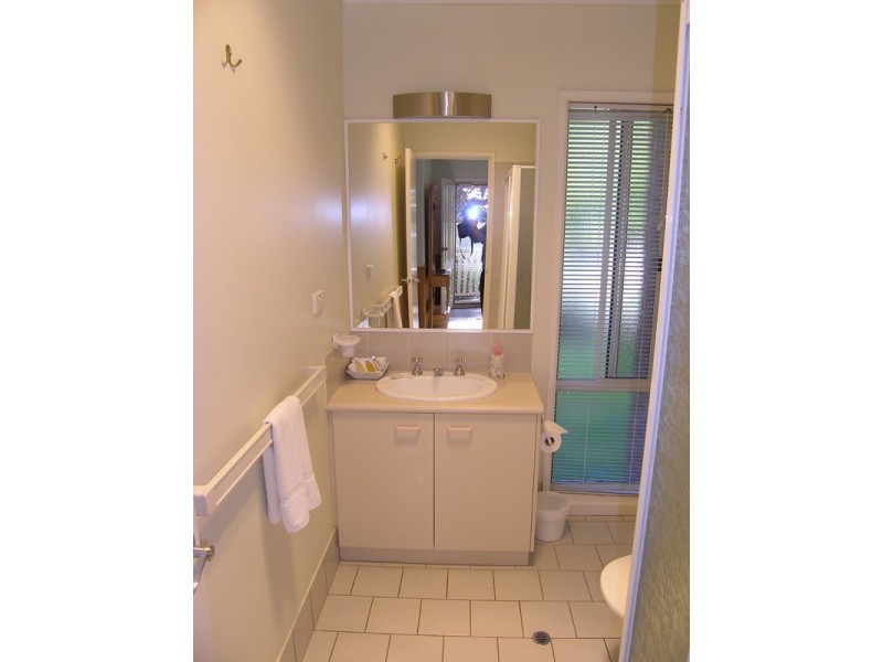 8/16-20 Gavan Street, Bright VIC 3741