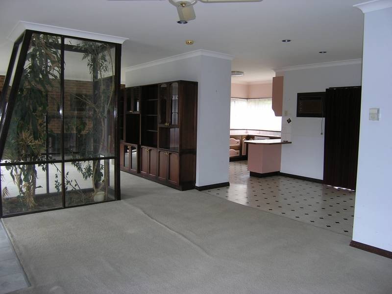 2 James Close, Bright VIC 3741