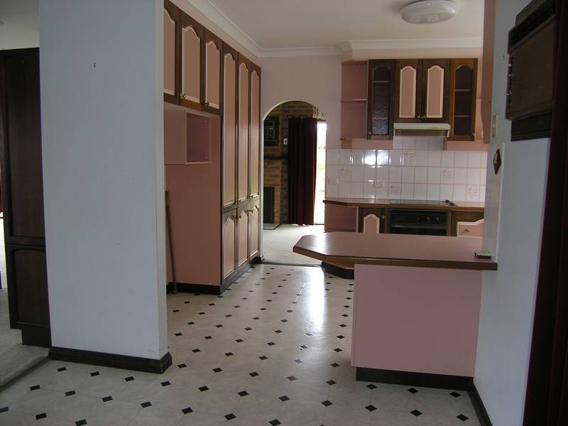 2 James Close, Bright VIC 3741