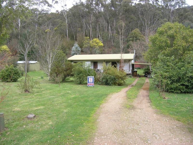 13 Pine Court, Freeburgh VIC 3741