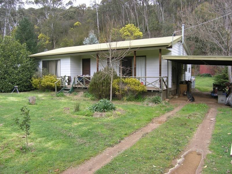 13 Pine Court, Freeburgh VIC 3741