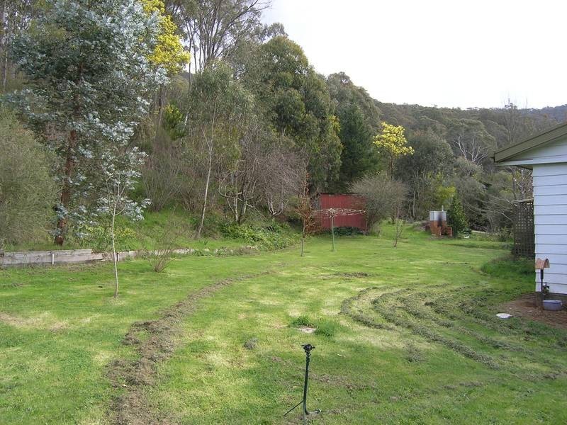 13 Pine Court, Freeburgh VIC 3741