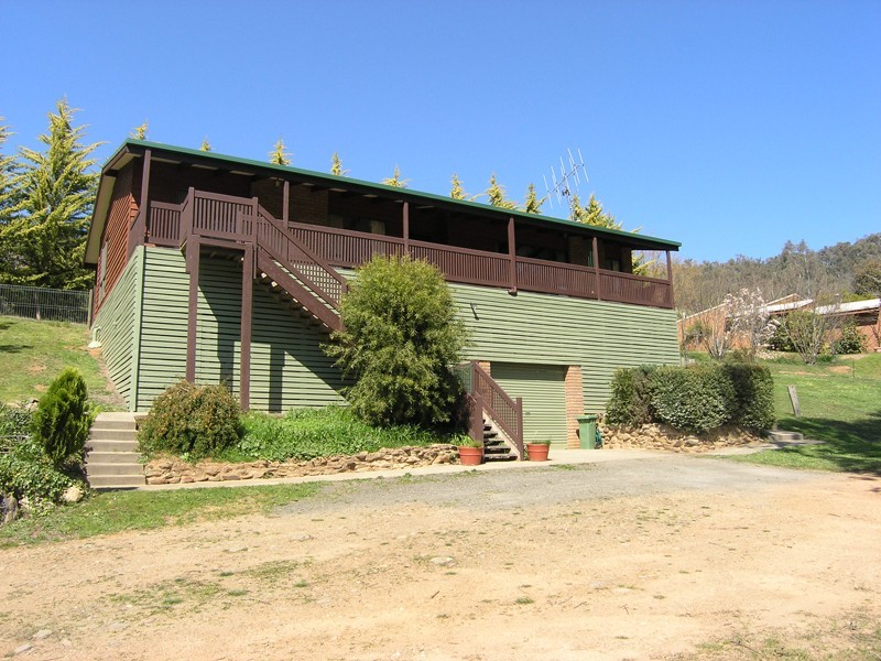 178 Delany Avenue, Bright VIC 3741