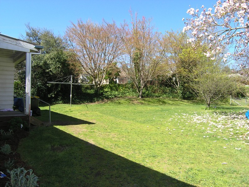 64 Gavan St, Bright VIC 3741