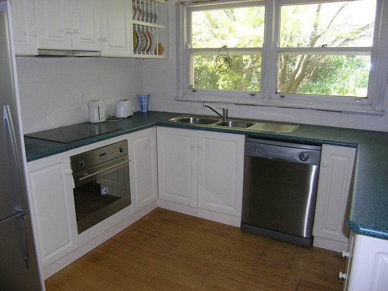 64 Gavan St, Bright VIC 3741