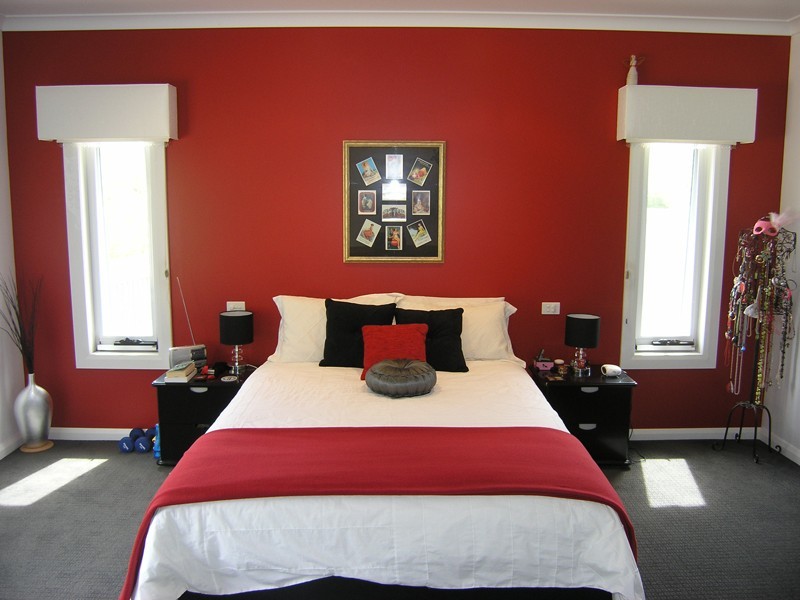 4 Louie Court, Bright VIC 3741