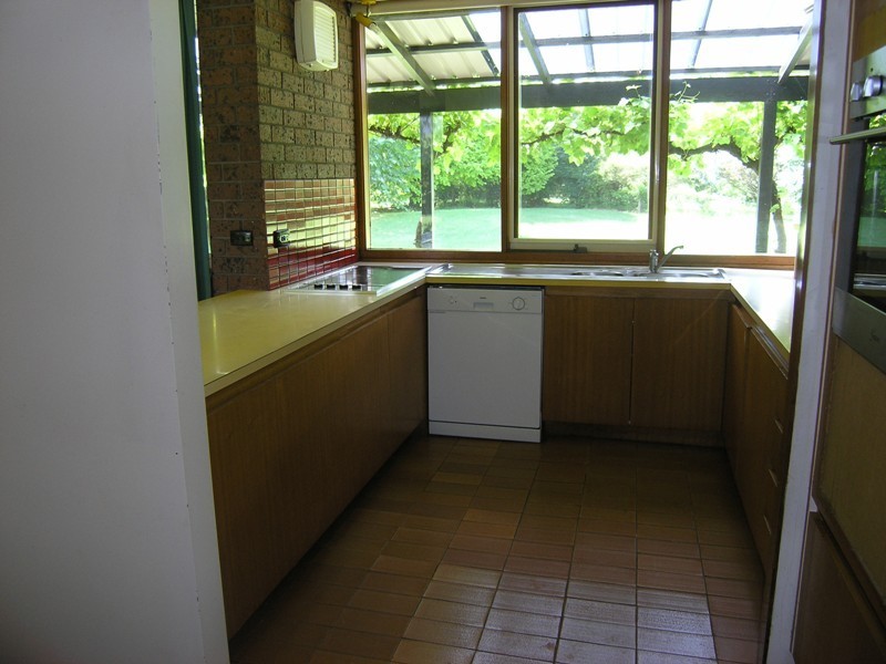 695 Morses Creek Rd, Wandiligong VIC 3744
