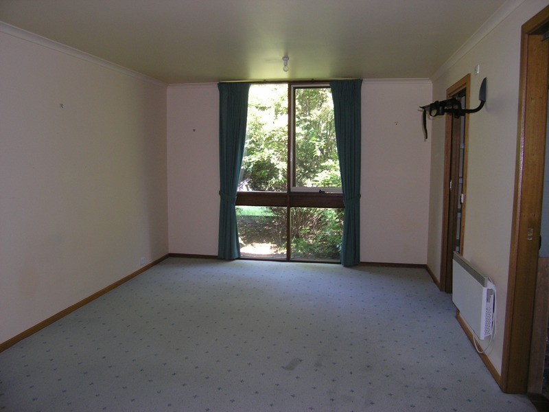 695 Morses Creek Rd, Wandiligong VIC 3744