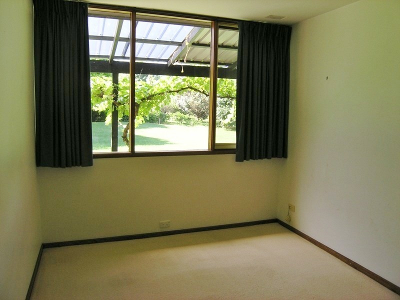 695 Morses Creek Rd, Wandiligong VIC 3744
