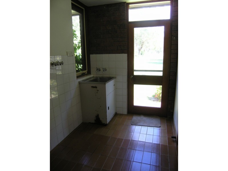 695 Morses Creek Rd, Wandiligong VIC 3744