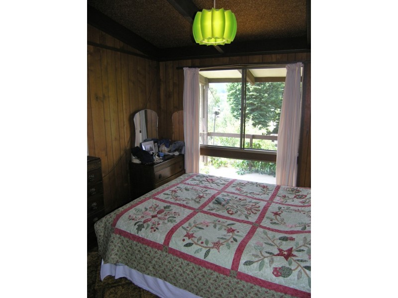 23 Mill Road, Bright VIC 3741