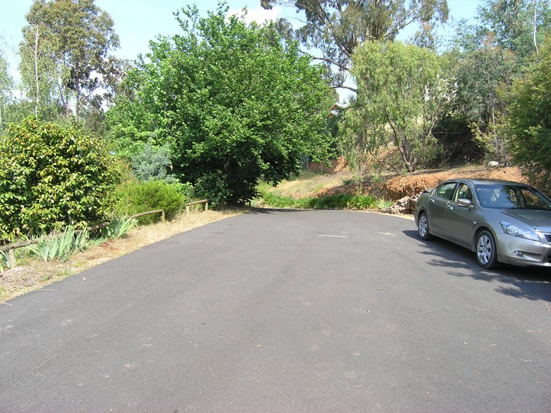 23 Mill Road, Bright VIC 3741