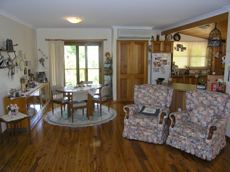 46 School Road, Wandiligong VIC 3744