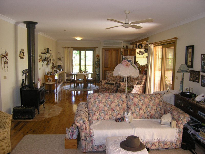 46 School Road, Wandiligong VIC 3744