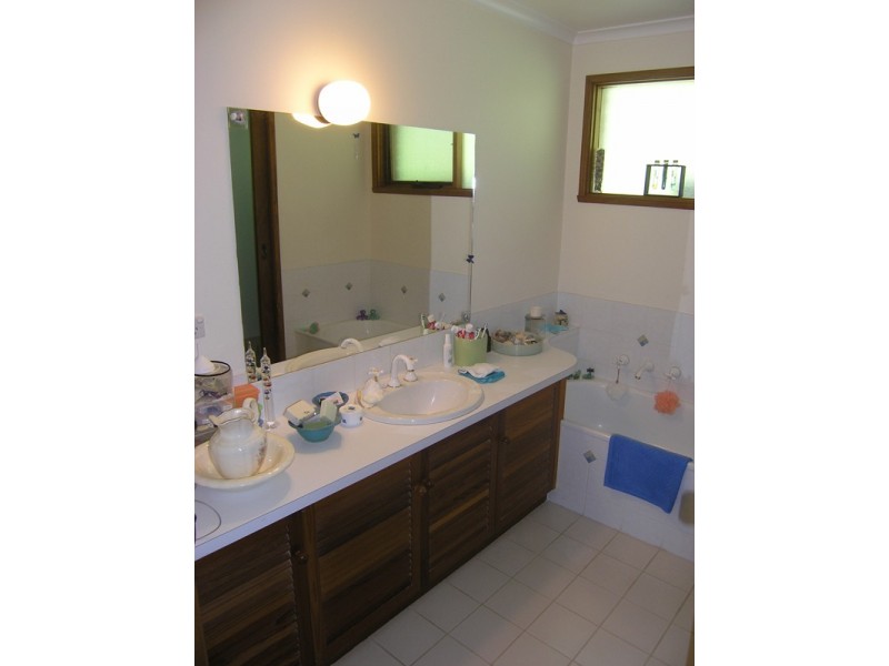 22 Smithy Lane, Wandiligong VIC 3744