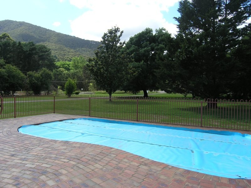 22 Smithy Lane, Wandiligong VIC 3744