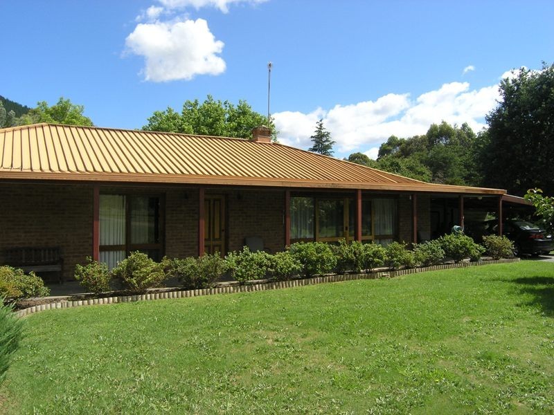 22 Smithy Lane, Wandiligong VIC 3744