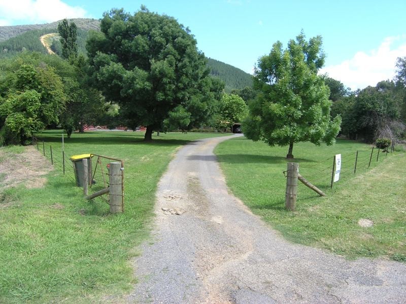 22 Smithy Lane, Wandiligong VIC 3744