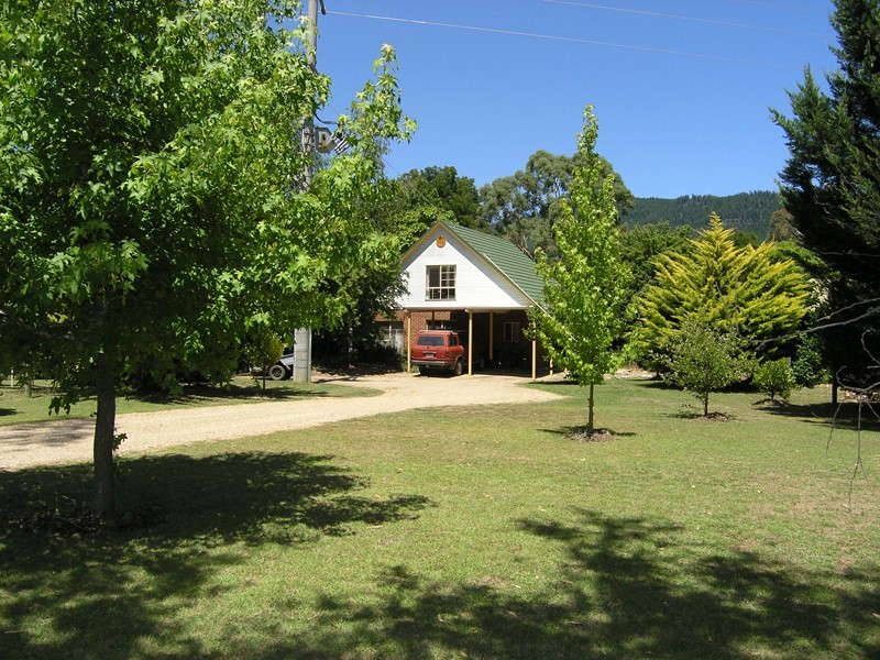 406 Back Porepunkah Road, Bright VIC 3741