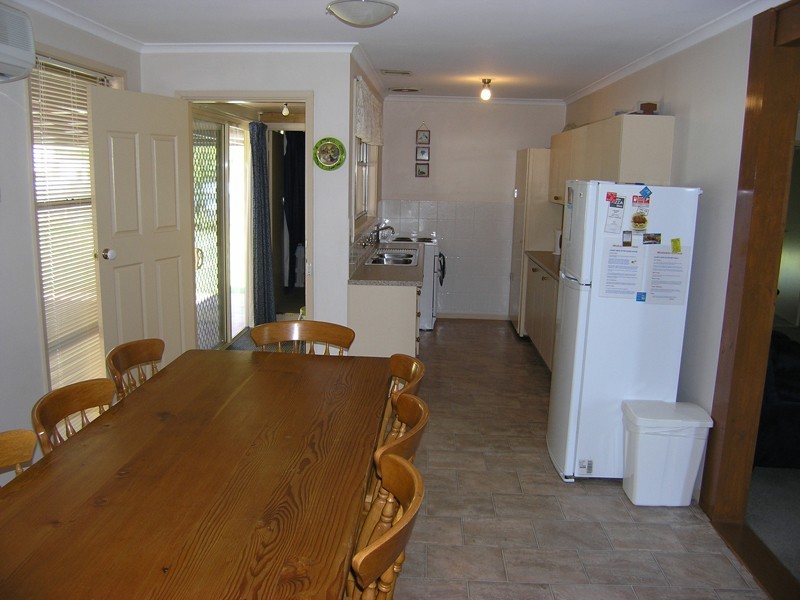 19 Thompson Street, Bright VIC 3741
