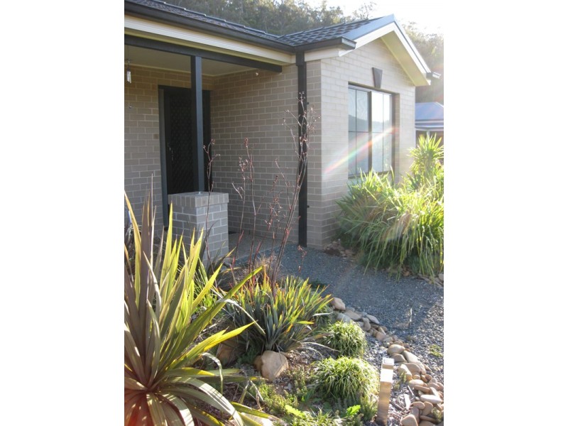 1 Louie Court, Bright VIC 3741