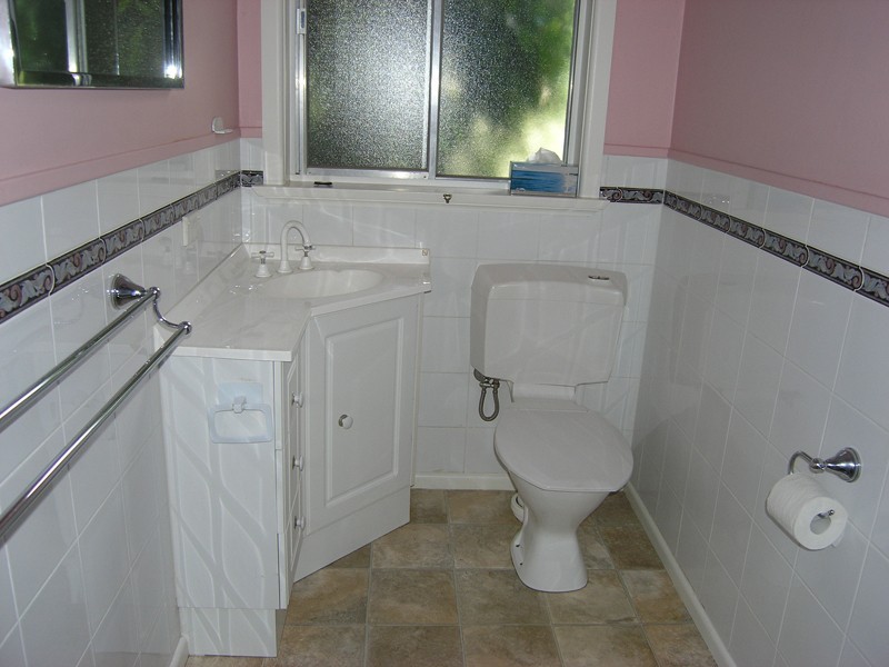 2/56 Mountbatten Avenue, Bright VIC 3741