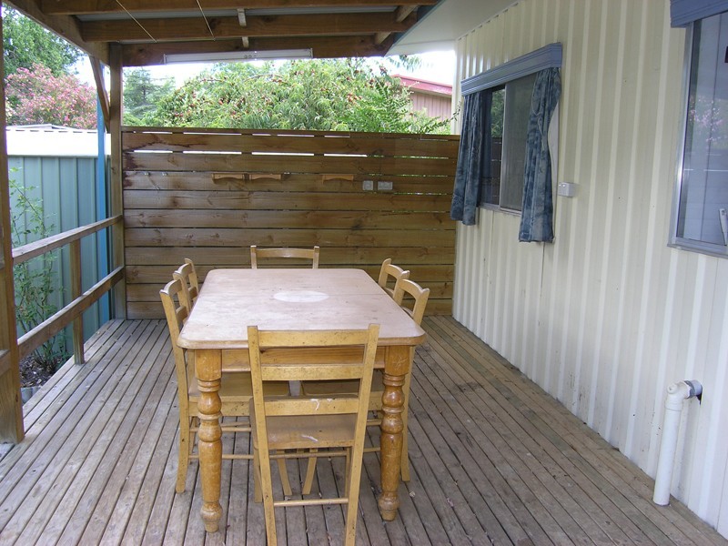 2/56 Mountbatten Avenue, Bright VIC 3741