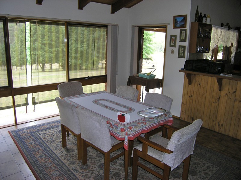 118 Growlers Creek Road, Wandiligong VIC 3744