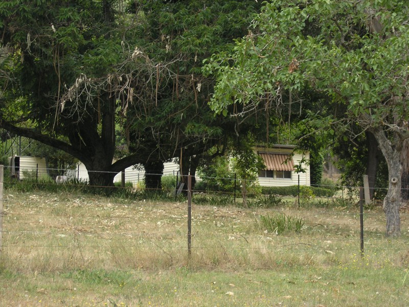 118 Growlers Creek Road, Wandiligong VIC 3744