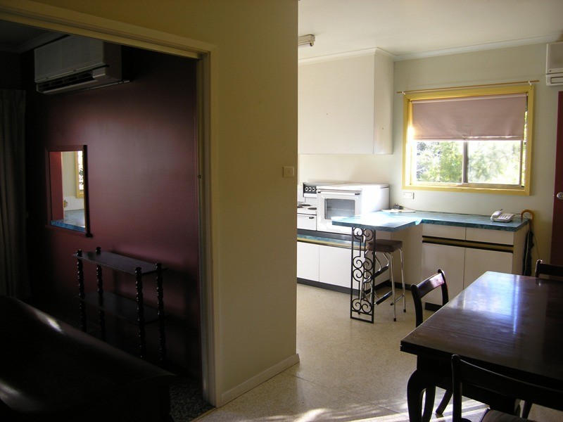 17 Mountbatten Avenue, Bright VIC 3741