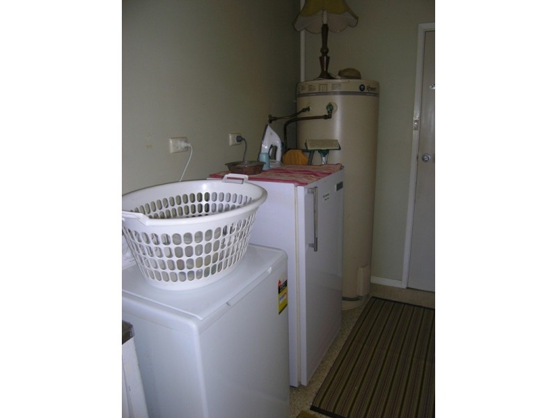 17 Mountbatten Avenue, Bright VIC 3741