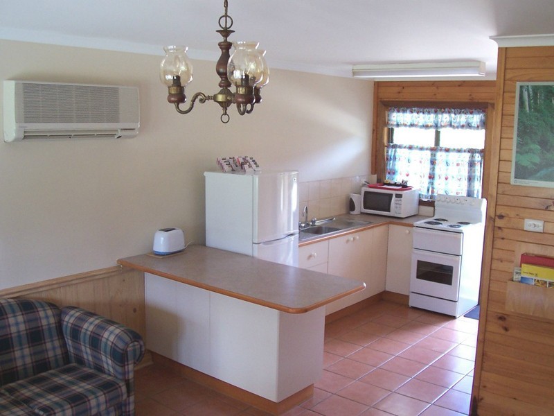 14 Gavan Street, Bright VIC 3741