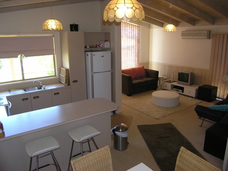 6 Alrima Court, Bright VIC 3741