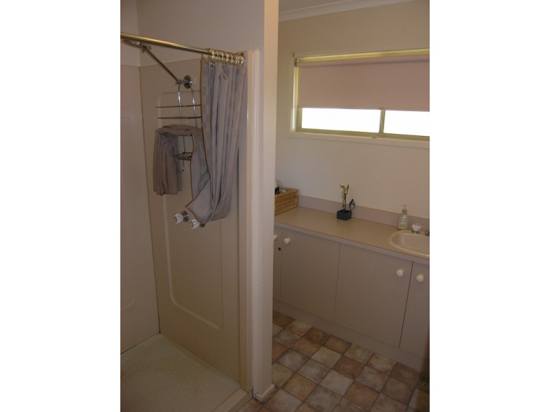 6 Alrima Court, Bright VIC 3741