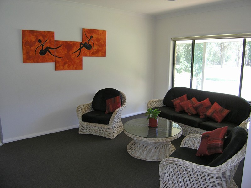 12 Ashwood Avenue, Bright VIC 3741